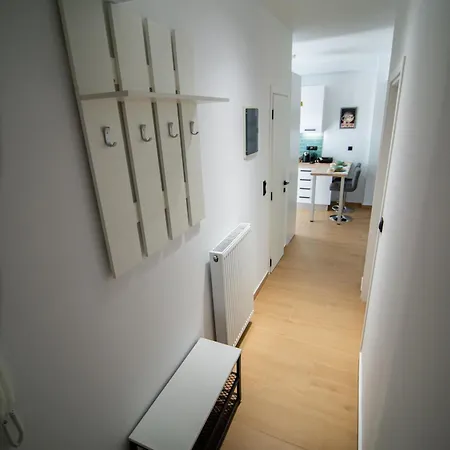 Elcada Apartments-ano Poli Apartment