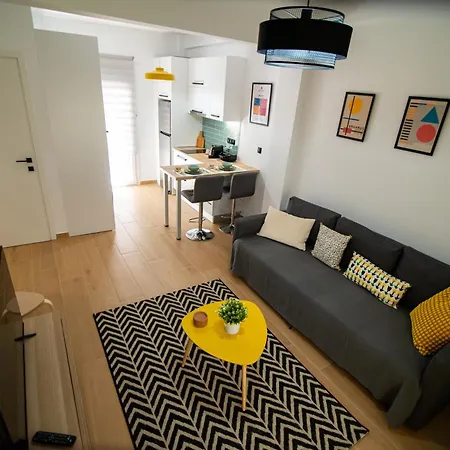 Elcada Apartments-ano Poli Apartment *