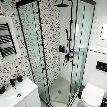 Elcada Apartments-ano Poli Apartment *